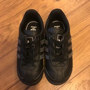 Adidas Samoa Toddler Girl’s Shoes - Size 8